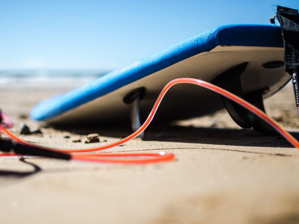 An image of a surfboard